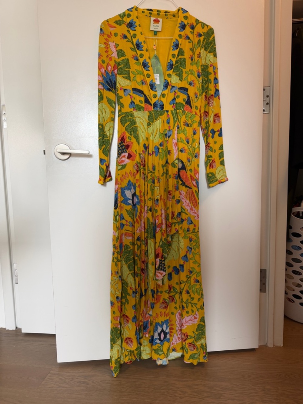 FARM Rio summer Garden Yellow Floral V-Neck Long-Sleeve Maxi Dress NWT - Picture 3 of 10